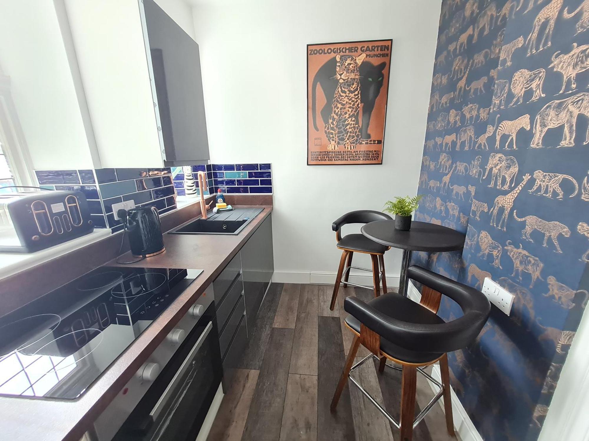 Lemur Lodge - Boutique Apartments - Short Stroll To The Beach Bournemouth Exteriör bild