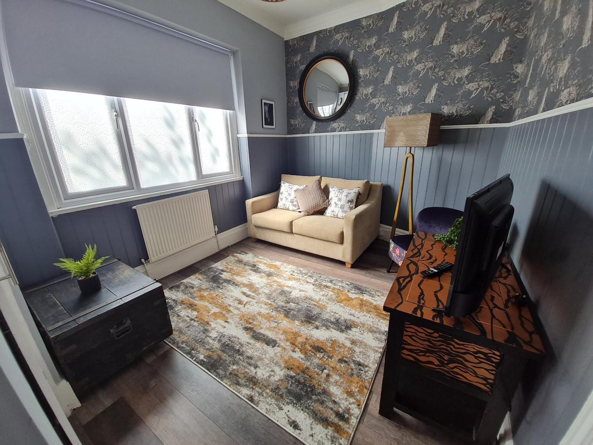Lemur Lodge - Boutique Apartments - Short Stroll To The Beach Bournemouth Exteriör bild