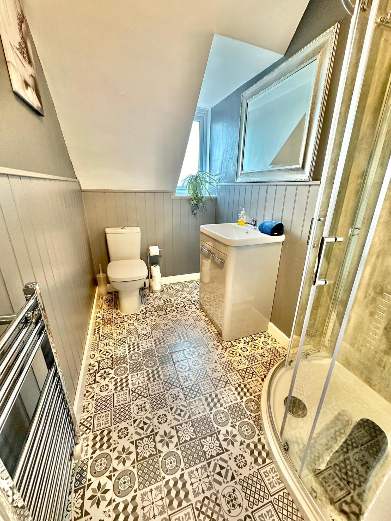Lemur Lodge - Boutique Apartments - Short Stroll To The Beach Bournemouth Exteriör bild